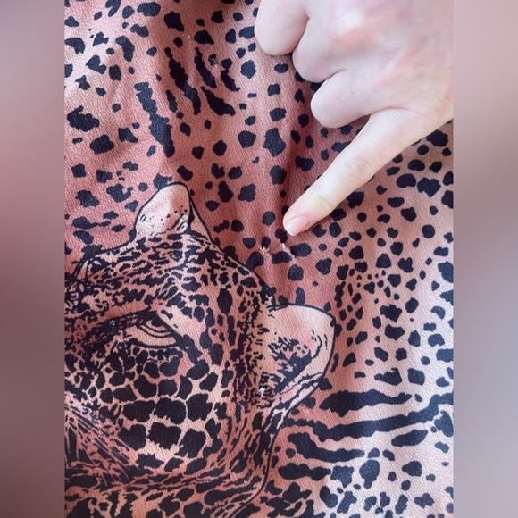 Late 70s-80s Leopard Caftan with Leopard Faces - Picture 5 of 10